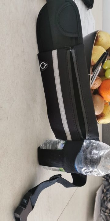 "Cinturón para correr para hidratación: ¡práctico, cómodo y seguro!" photo review